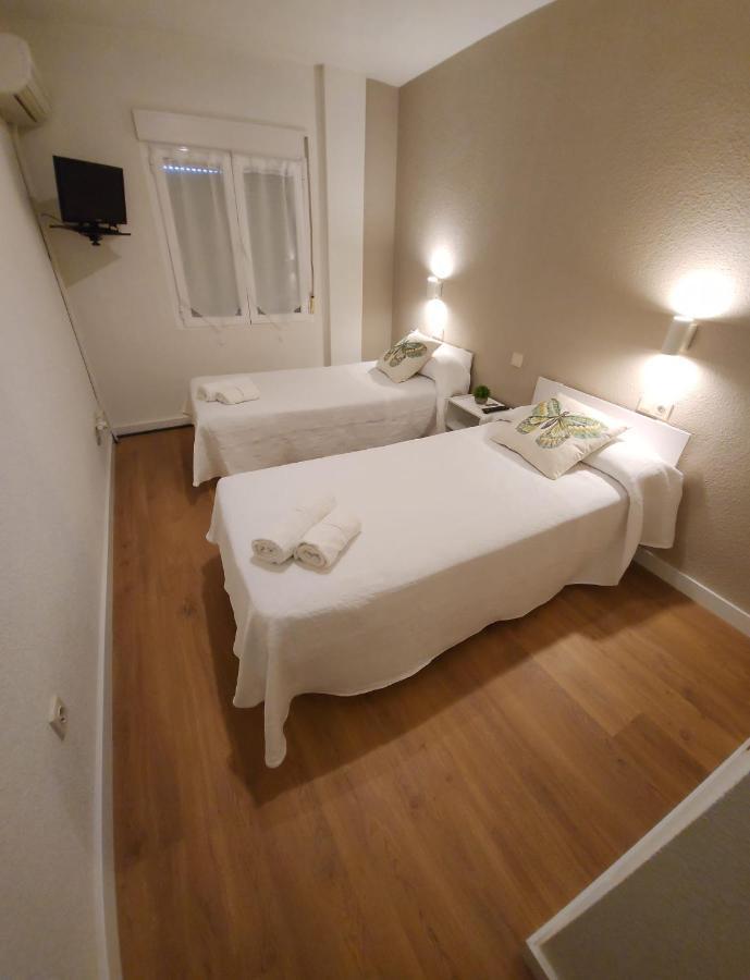 Hostal Casa Fran La Pueblanueva Luaran gambar
