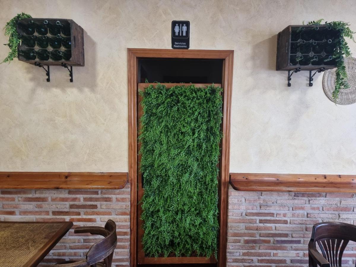 Hostal Casa Fran La Pueblanueva Luaran gambar